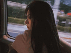 2021知乎上句句触碰内心伤感的文案 没有争吵也能走到散场