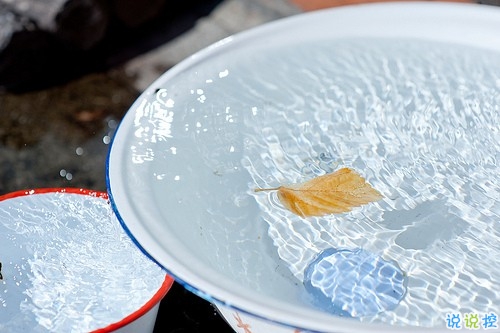 适合孤独时候发的治愈心情说说带图片 孤独没有形状却是无数个你白日的模样2